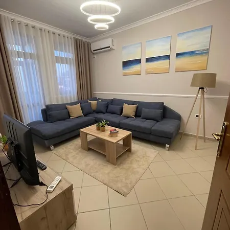 Erli Apartment *